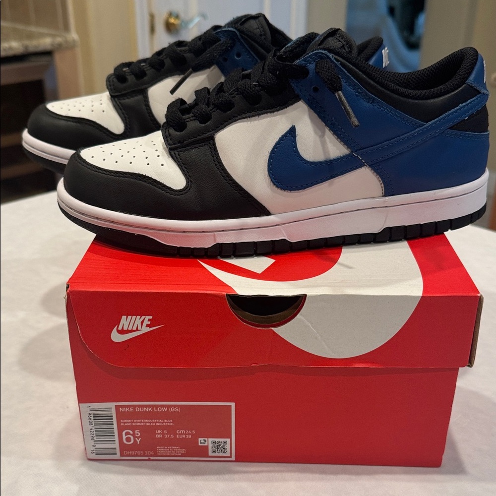 Nike Kids Sneakers Black and Blue